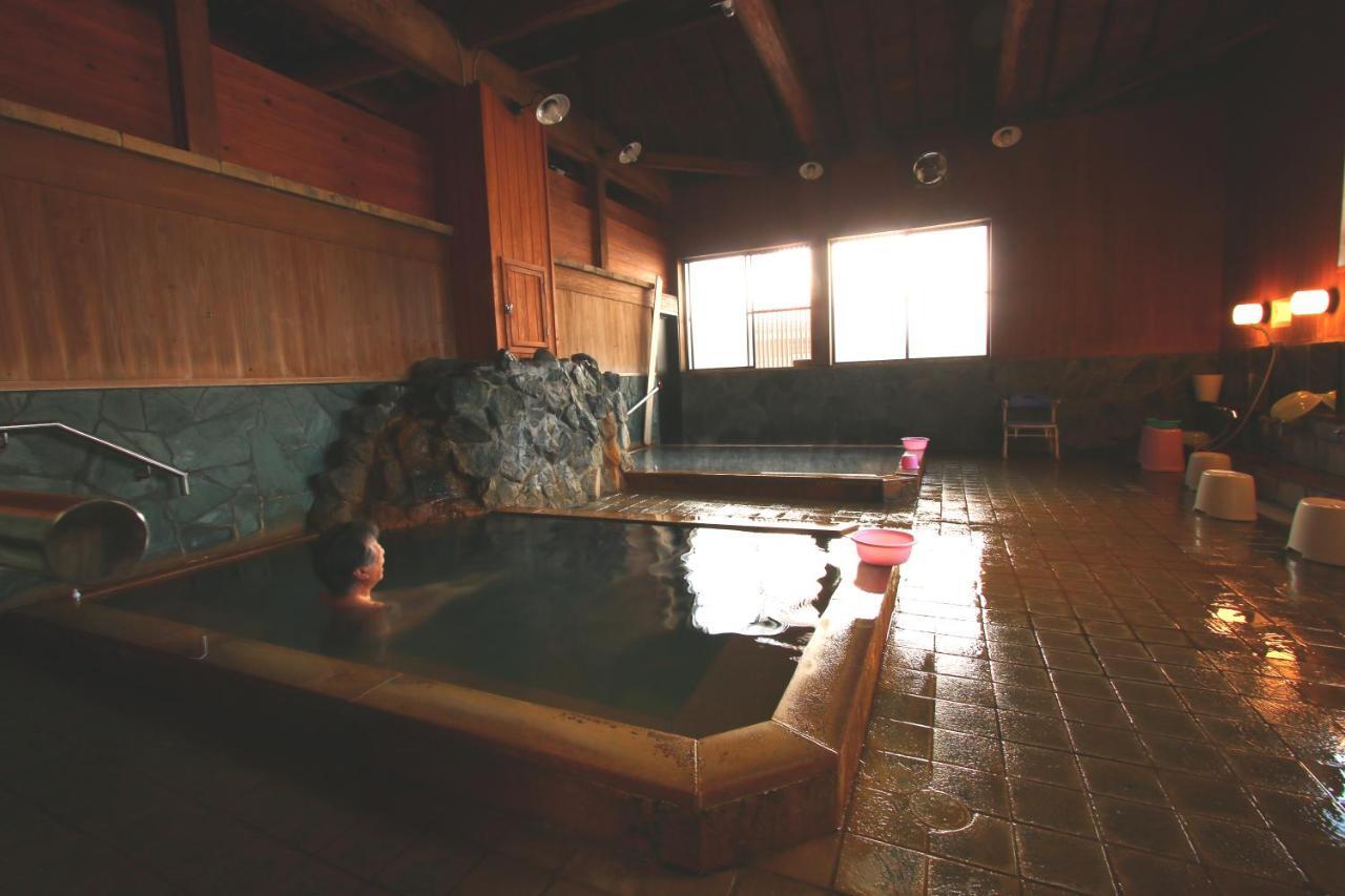 Minsyuku Ibusuki Hotell Exteriör bild
